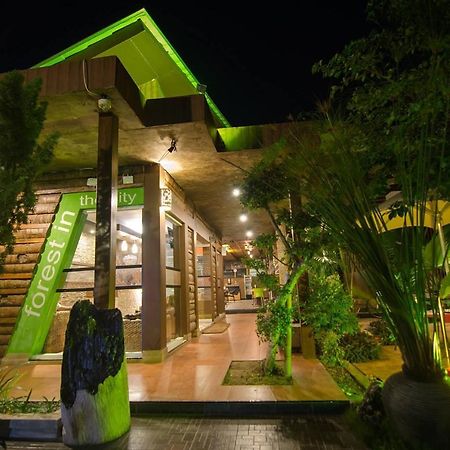 Lawaka Hotel Ampana Kültér fotó