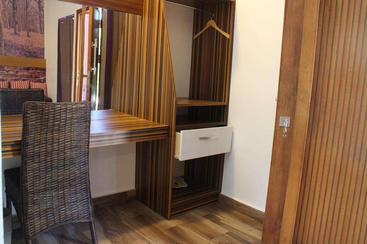 Lawaka Hotel Ampana Kültér fotó