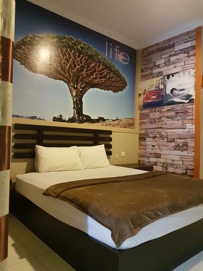 Lawaka Hotel Ampana Kültér fotó