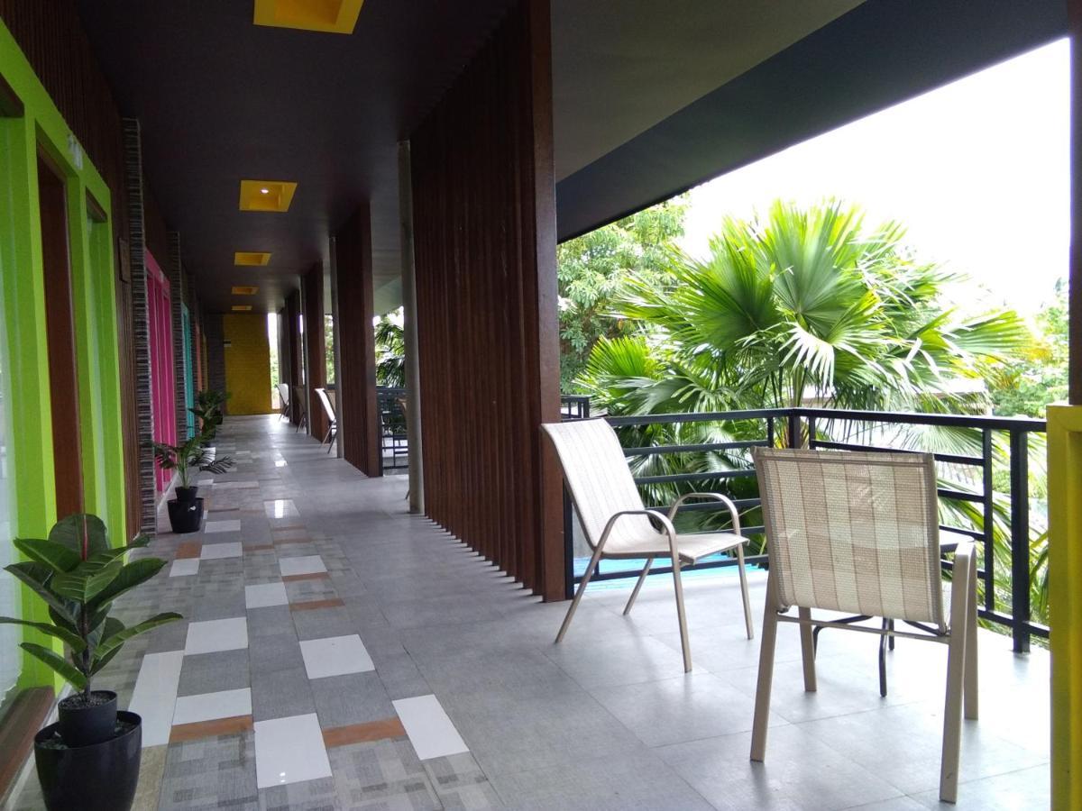 Lawaka Hotel Ampana Kültér fotó